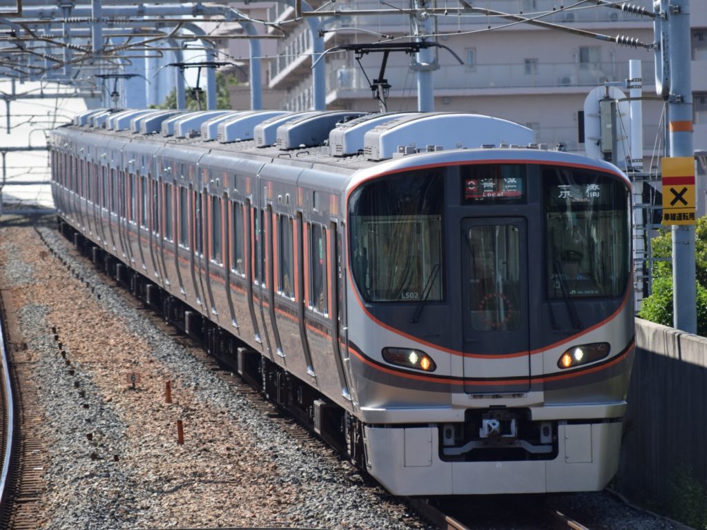 大阪環状線やゆめ咲線で使用される323系電車